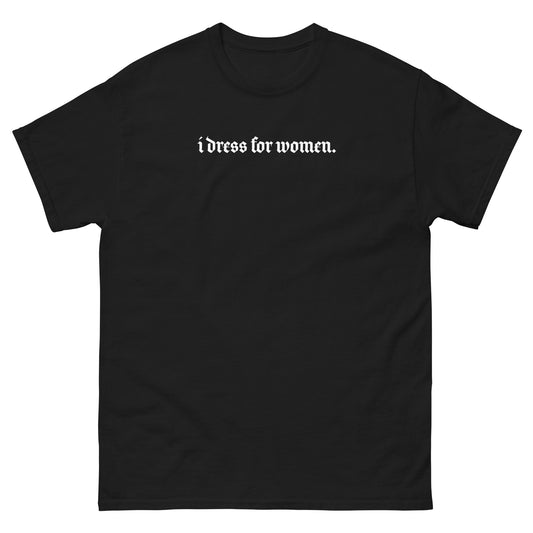 'i dress for women' black tee
